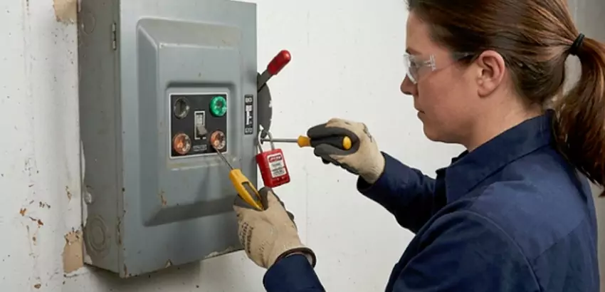 Motion Sensor Light Switch Replacement in Hixson